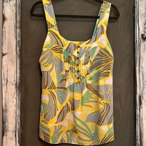Banana Republic tank blouse. Size 10 fun bright pattern. Excellent condition.